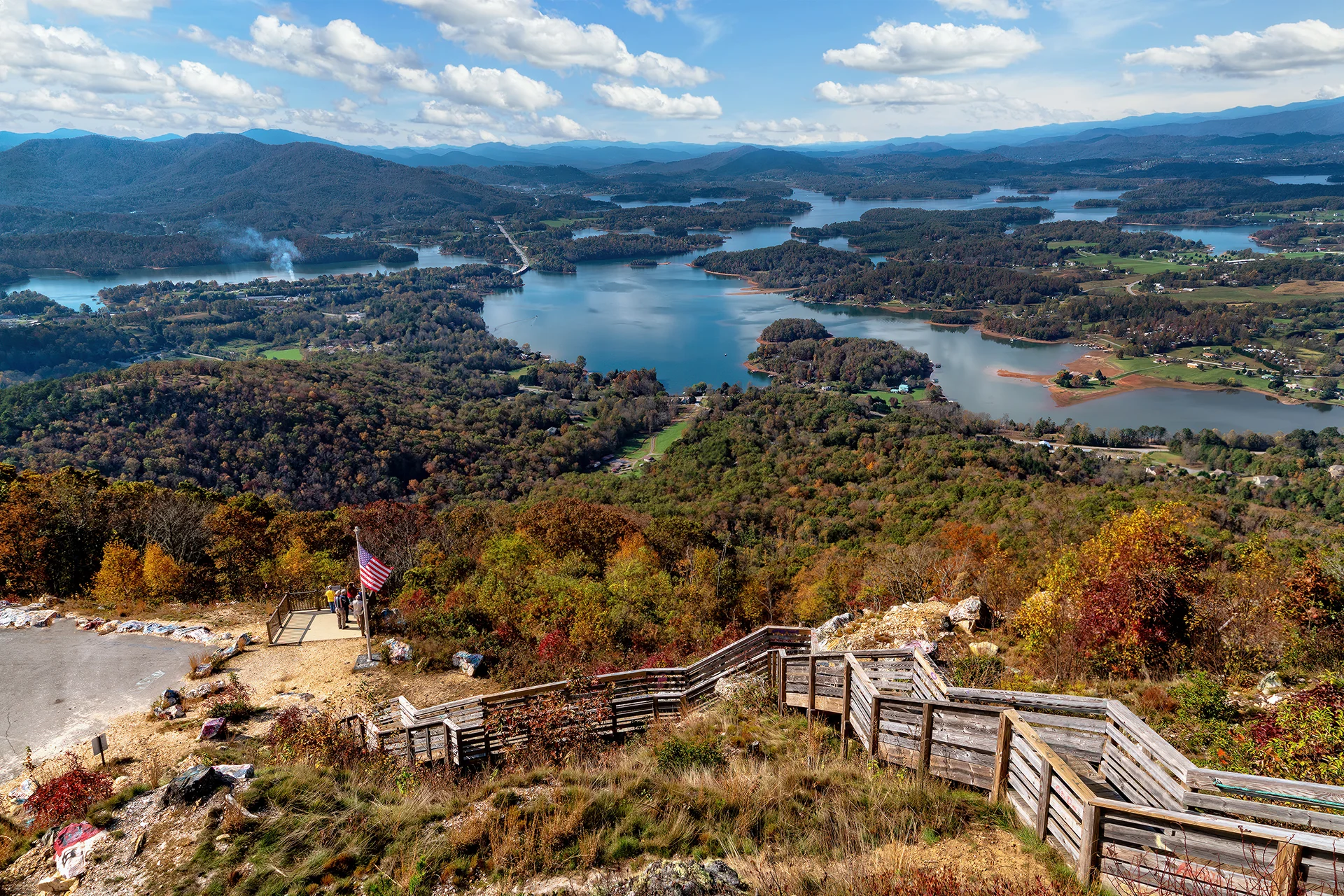 neighboring web design agency displays photo of bell mountain in hiawassee georgia